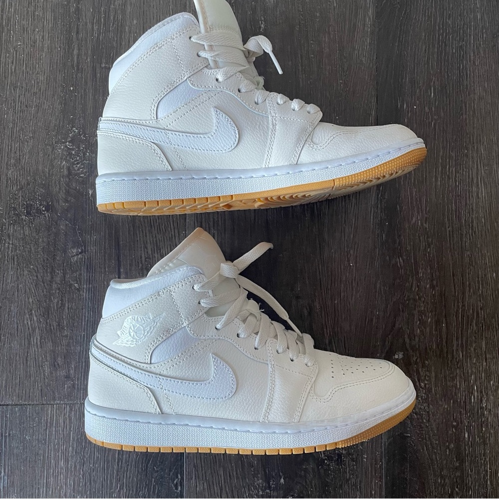 Nike Women Air Jordan 1 Mid Phantom Gum BQ6472 021 White Cream Size 7.5